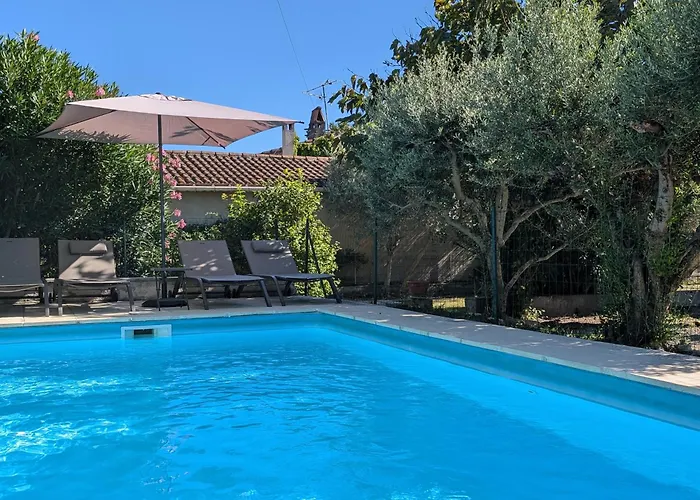 Le Chester - Maison De Charme En Provence Avec Piscine Pres De L'Isle-Sur-La-Sorgue