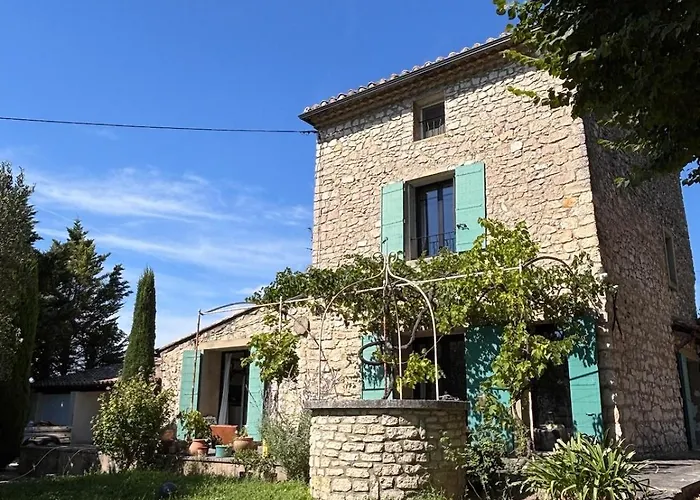 Provencal House With Swimming Pool And Large Garden